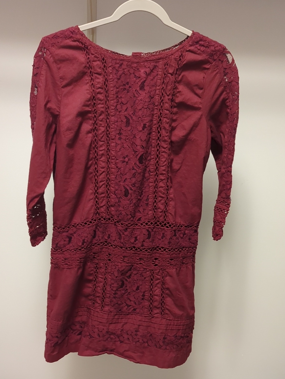 Abercrombie & Fitch Burgundy Lace Long Sleeve Dress
